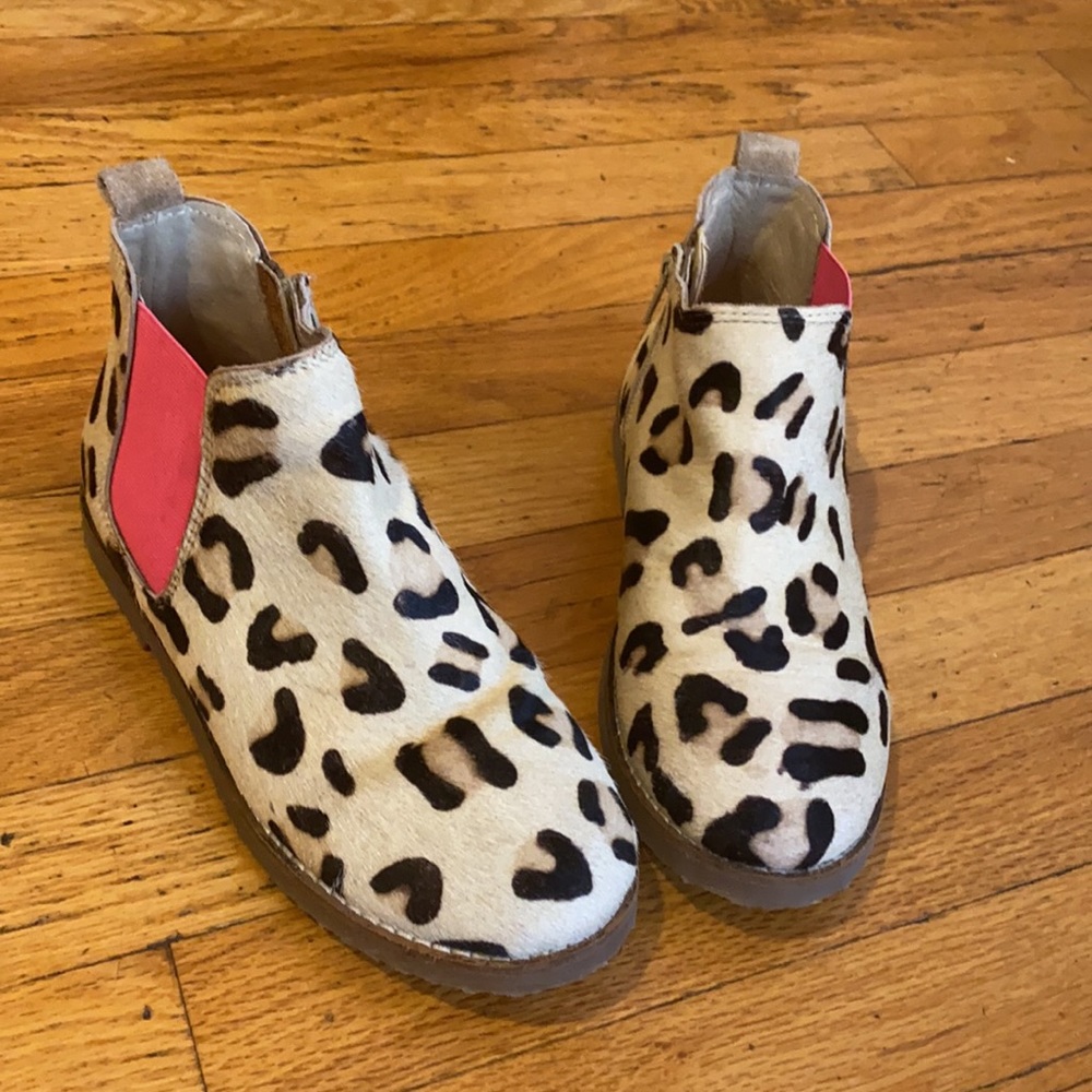 Super cute Mini Boden short Leopard Bootie